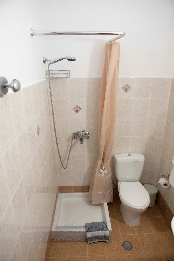Chara'S Sea View House Apartment Haraki Bagian luar foto
