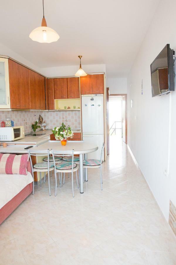 Chara'S Sea View House Apartment Haraki Bagian luar foto