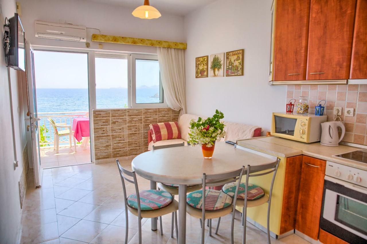Chara'S Sea View House Apartment Haraki Bagian luar foto