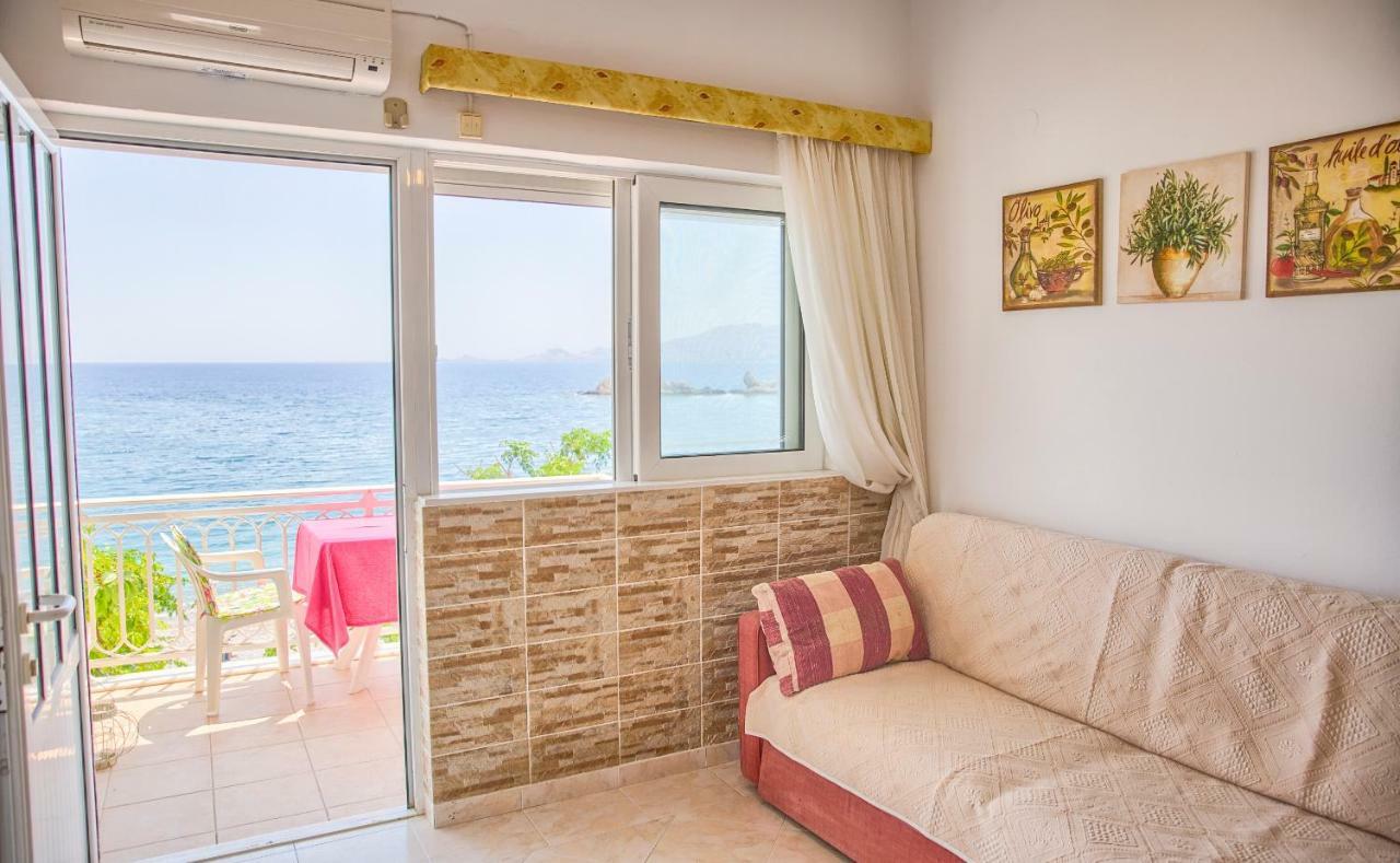 Chara'S Sea View House Apartment Haraki Bagian luar foto
