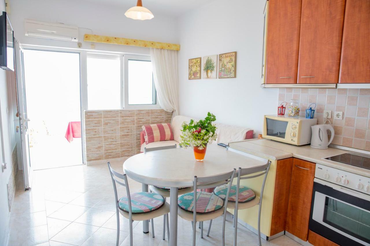 Chara'S Sea View House Apartment Haraki Bagian luar foto